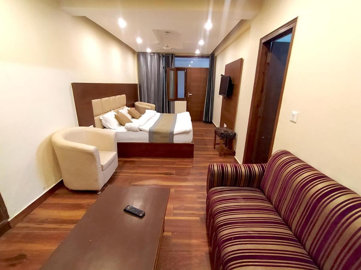 Hotel Samrat, Mussoorie Εξωτερικό φωτογραφία