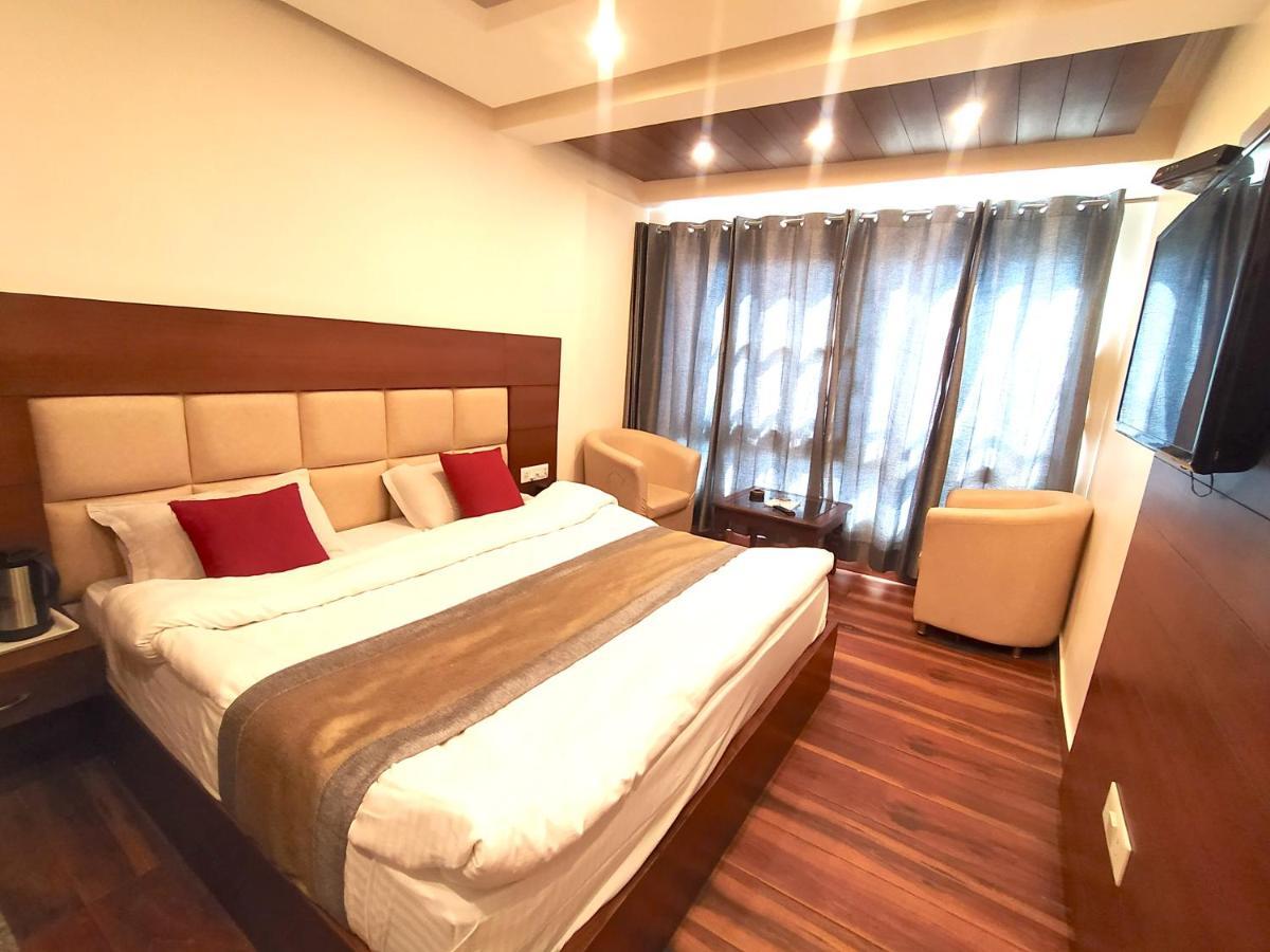 Hotel Samrat, Mussoorie Εξωτερικό φωτογραφία