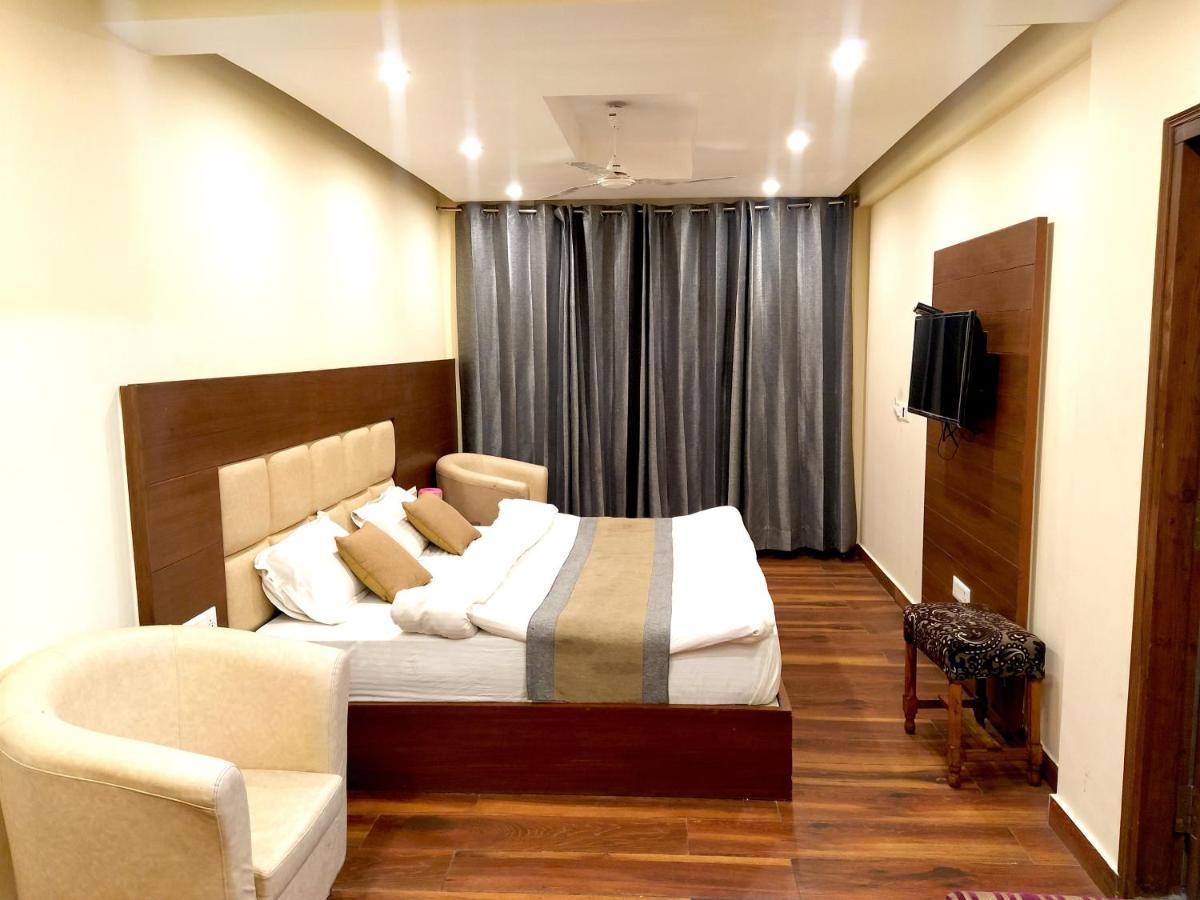 Hotel Samrat, Mussoorie Εξωτερικό φωτογραφία