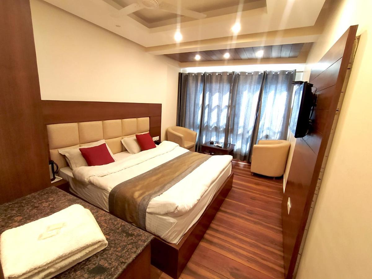 Hotel Samrat, Mussoorie Εξωτερικό φωτογραφία