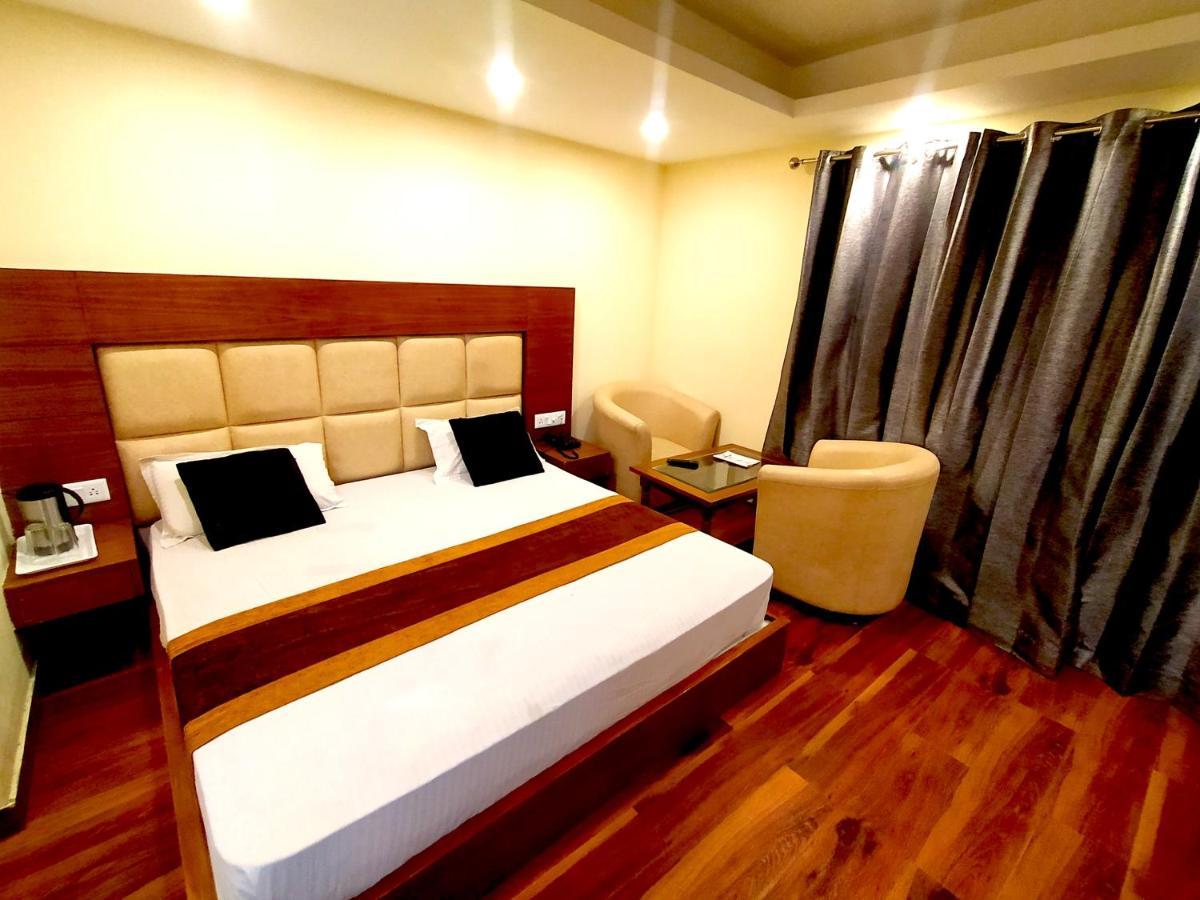 Hotel Samrat, Mussoorie Εξωτερικό φωτογραφία