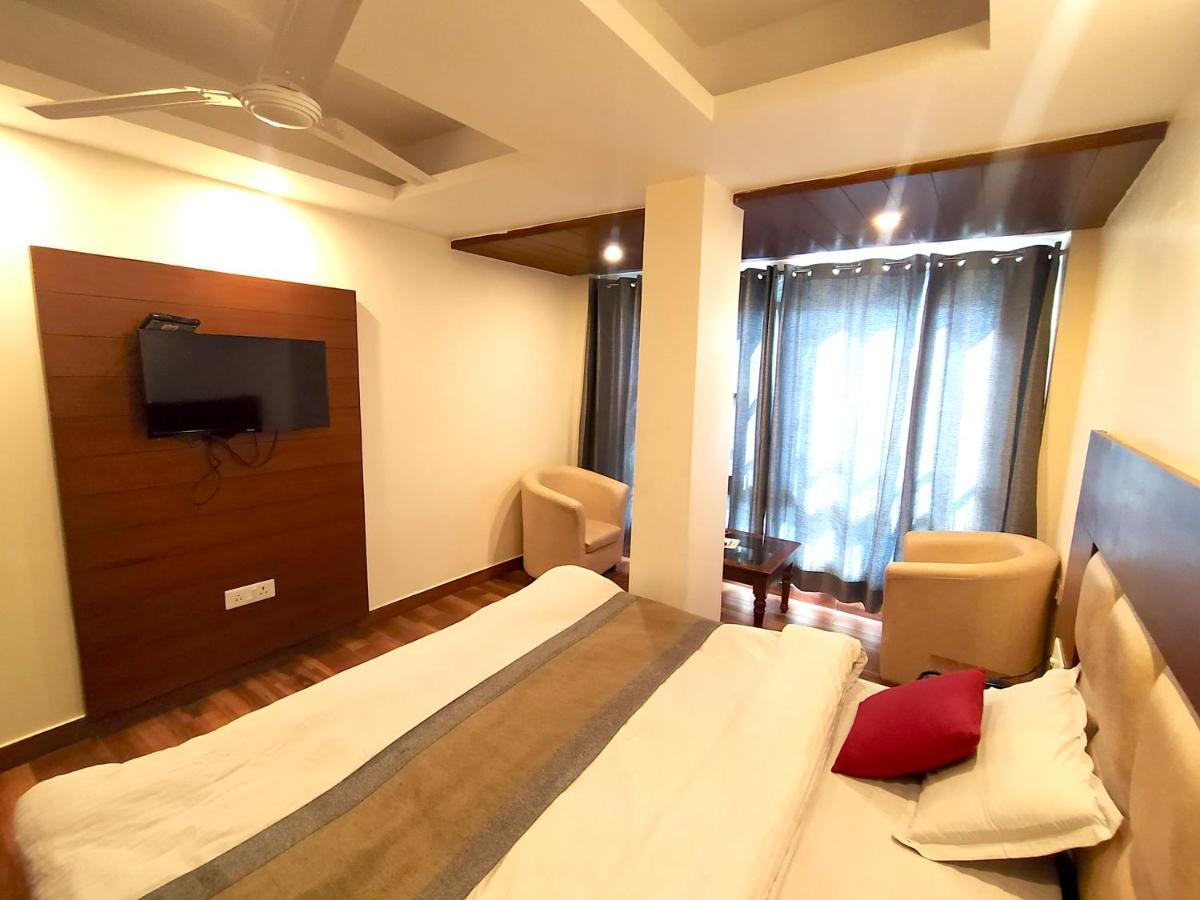 Hotel Samrat, Mussoorie Εξωτερικό φωτογραφία