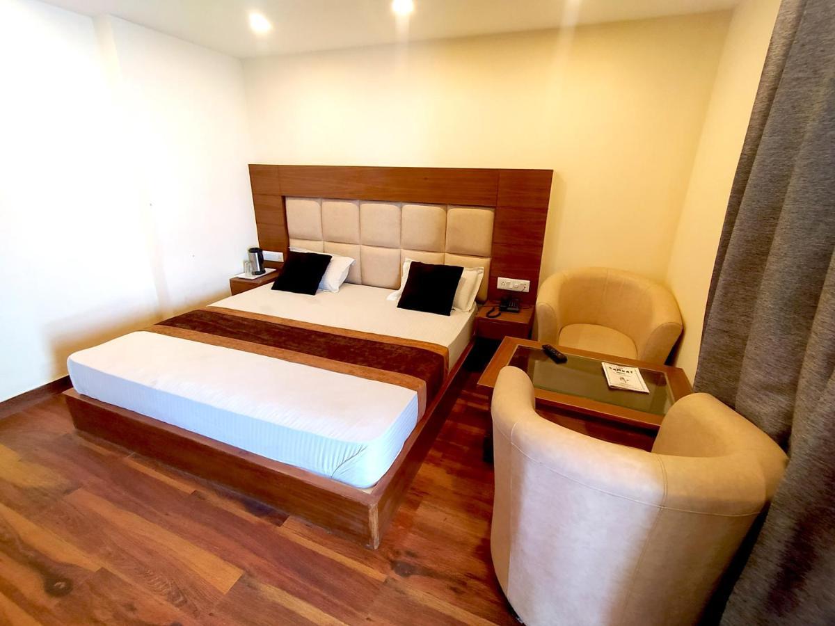Hotel Samrat, Mussoorie Εξωτερικό φωτογραφία